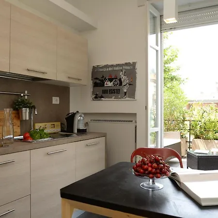 דירה Style Design Terrazza In Como Centro By Logicasa